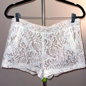 BCBGMAXAZARIA Brayden White Lace Short